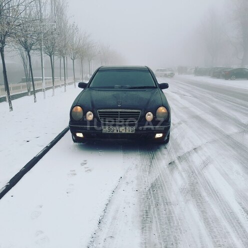 Mercedes E 220 2002, 350,000 km - 2.2 l - Bakı