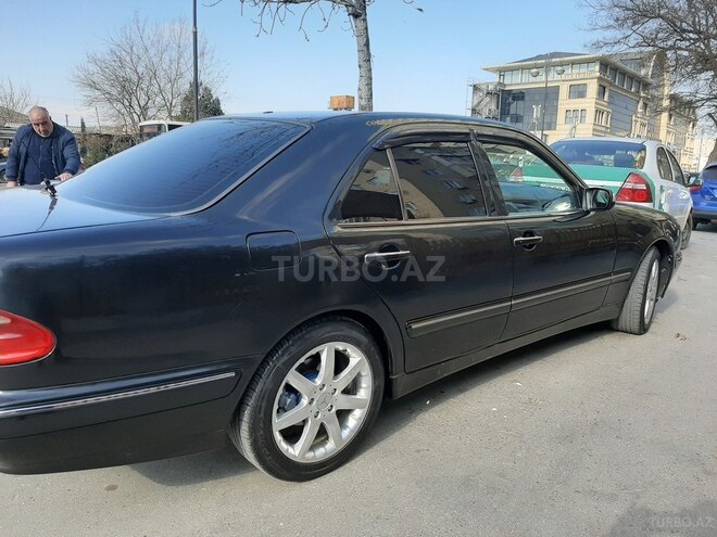 Mercedes E 220 2002, 350,000 km - 2.2 l - Bakı