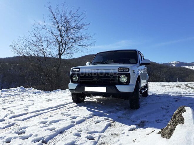 LADA (VAZ) Niva 2015, 72,000 km - 1.7 л - Quba