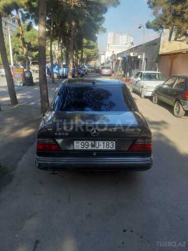 Mercedes E 260 1991, 250,000 km - 2.6 l - Bakı