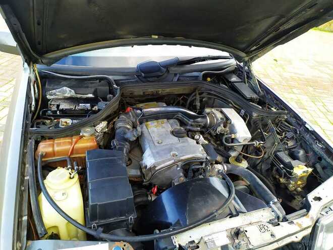 Mercedes E 220 1988, 381,000 km - 2.2 л - Sumqayıt