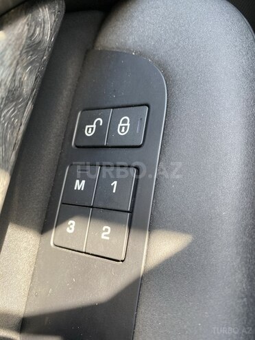 Land Rover Discovery 2017, 55,000 km - 3.0 l - Bakı