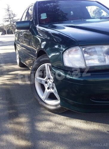 Mercedes C 180 1994, 320,000 km - 0.2 л - Gədəbəy