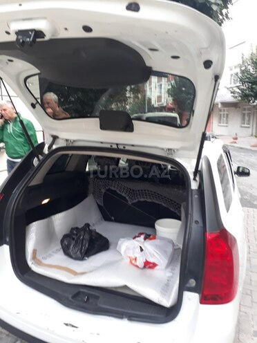 Renault Logan 2014, 176,000 km - 1.6 l - Bakı