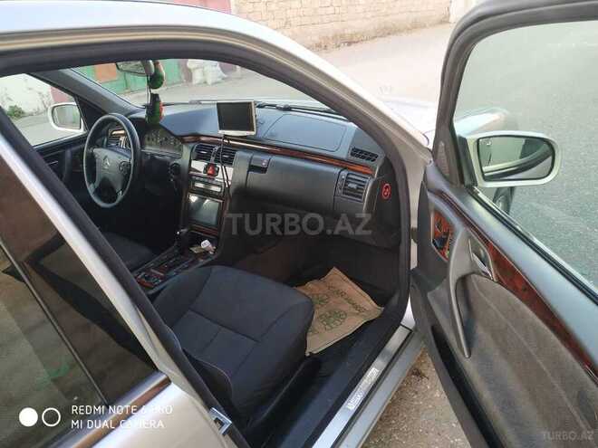 Mercedes E 240 2000, 210,614 km - 2.6 l - Bakı