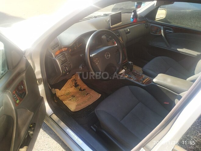 Mercedes E 240 2000, 210,614 km - 2.6 l - Bakı