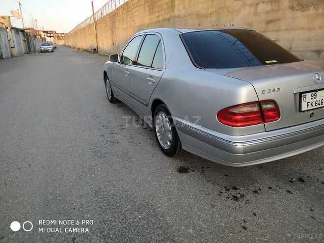 Mercedes E 240 2000, 210,614 km - 2.6 l - Bakı