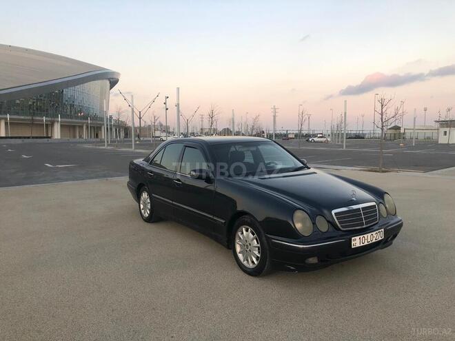 Mercedes E 270 2000, 305,000 km - 2.7 l - Bakı