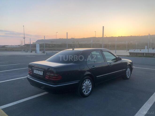 Mercedes E 270 2000, 305,000 km - 2.7 l - Bakı