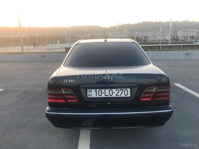 Mercedes E 270 2000, 305,000 km - 2.7 l - Bakı