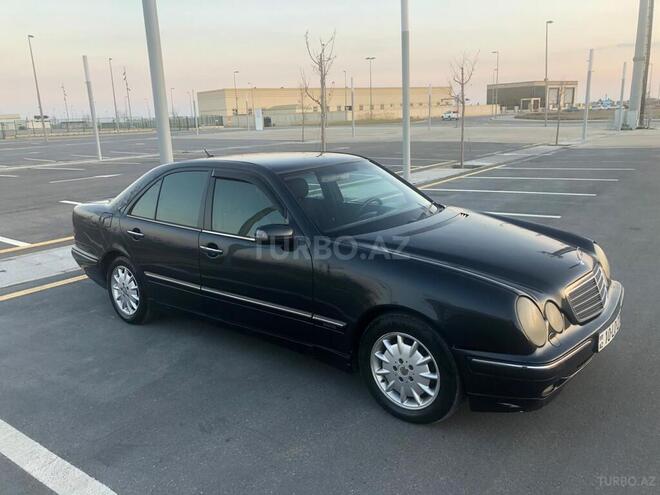 Mercedes E 270 2000, 305,000 km - 2.7 l - Bakı