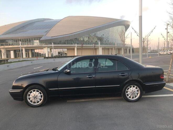 Mercedes E 270 2000, 305,000 km - 2.7 l - Bakı
