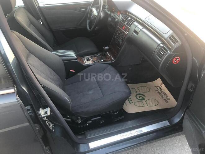 Mercedes E 270 2000, 305,000 km - 2.7 l - Bakı