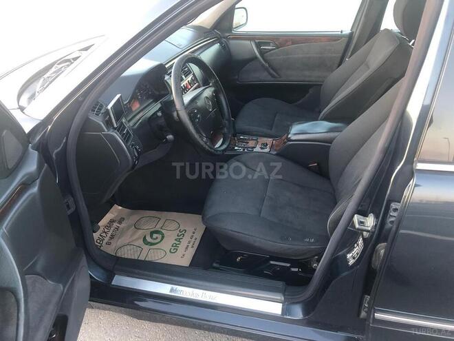 Mercedes E 270 2000, 305,000 km - 2.7 l - Bakı