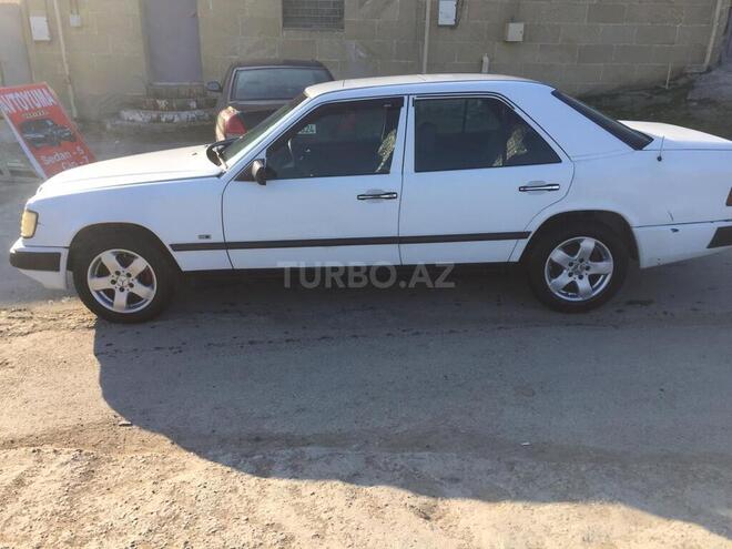 Mercedes E 250 1989, 400,000 km - 2.5 l - Bakı