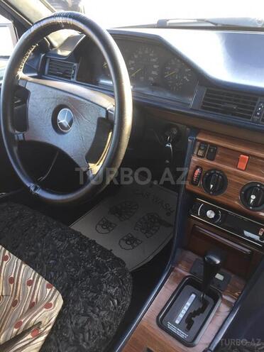 Mercedes E 250 1989, 400,000 km - 2.5 l - Bakı