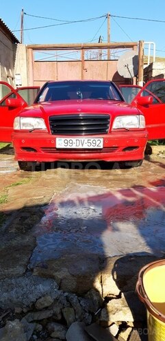 Mercedes C 220 1999, 299,282 km - 2.2 l - Bakı