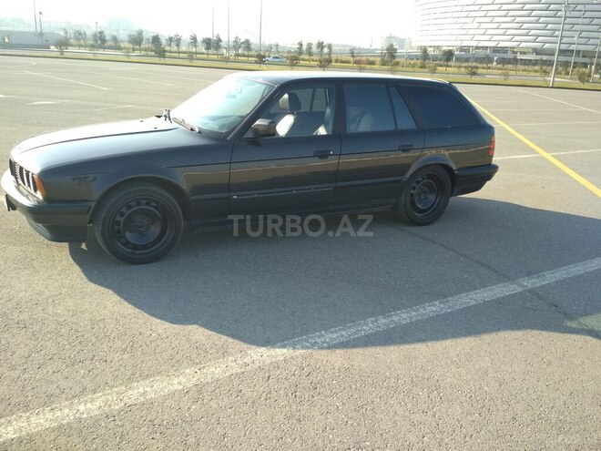 BMW 520 1992, 299,000 km - 2.0 l - Bakı