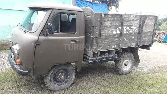 UAZ 3303 1984, 15,000 km - 2.4 l - Astara