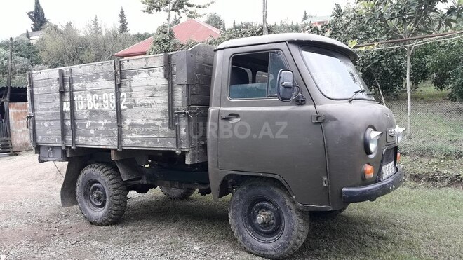 UAZ 3303 1984, 15,000 km - 2.4 l - Astara