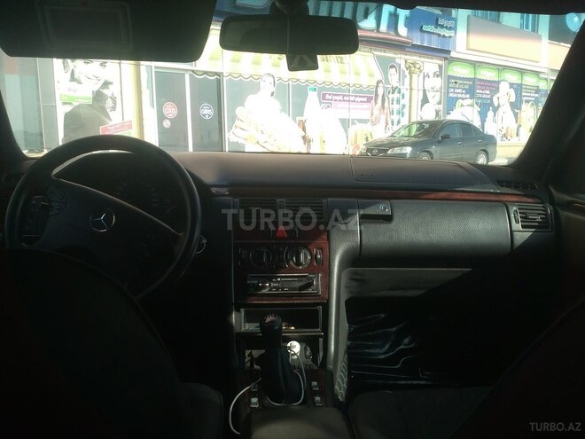 Mercedes E 220 2000, 428,000 km - 2.2 l - Bakı