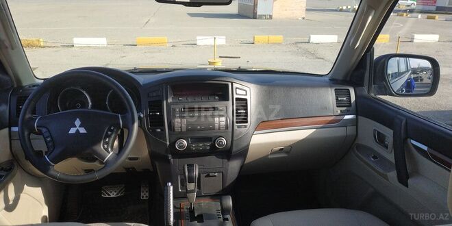 Mitsubishi Pajero 2007, 195,000 km - 3.0 l - Bakı
