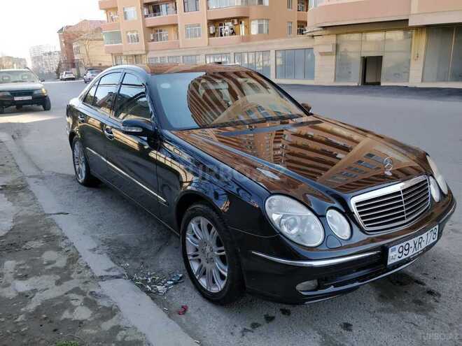Mercedes E 240 2002, 298,000 km - 2.6 l - Bakı