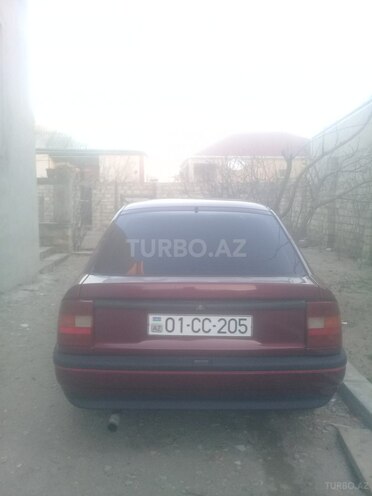 Opel Vectra 1991, 325,000 km - 1.8 l - Sumqayıt