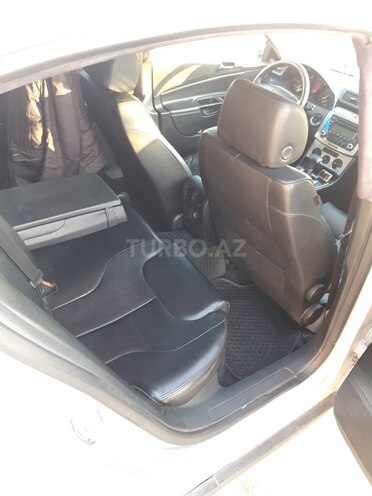 Volkswagen Passat 2006, 242,473 km - 2.0 l - Hacıqabul
