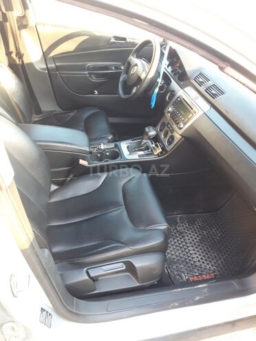 Volkswagen Passat 2006, 242,473 km - 2.0 l - Hacıqabul