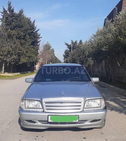 Mercedes C 240 2000, 255,000 km - 2.4 l - Bakı