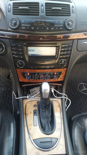 Mercedes E 270 2002, 300,000 km - 2.7 л - Bakı