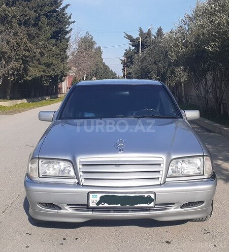 Mercedes C 240 2000, 319,000 km - 2.4 l - Bakı