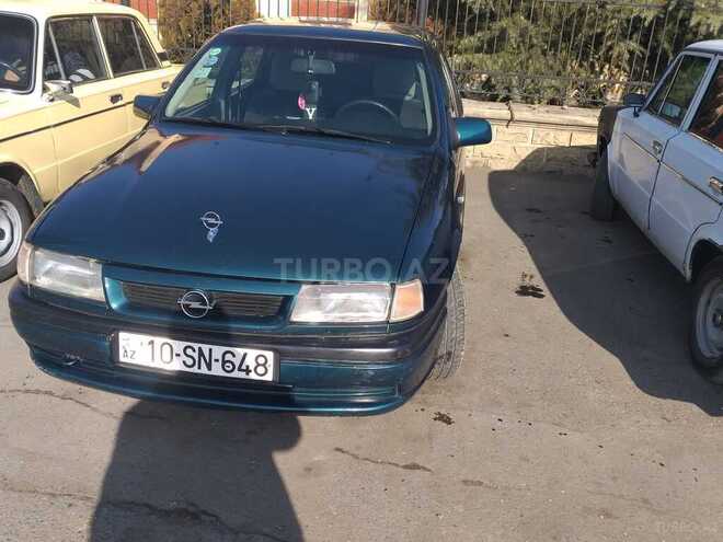 Opel Vectra 1995, 350,000 km - 1.8 л - Zaqatala