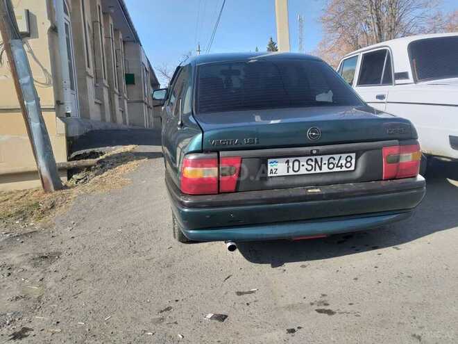 Opel Vectra 1995, 350,000 km - 1.8 л - Zaqatala