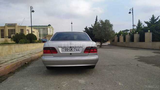 Mercedes E 200 1998, 379,000 km - 2.0 l - Bakı