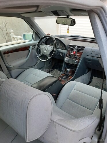 Mercedes C 200 1998, 272,000 km - 2.0 л - Bakı