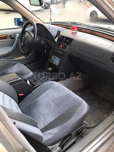 Mercedes C 230 1998, 240,000 km - 2.3 l - Bakı