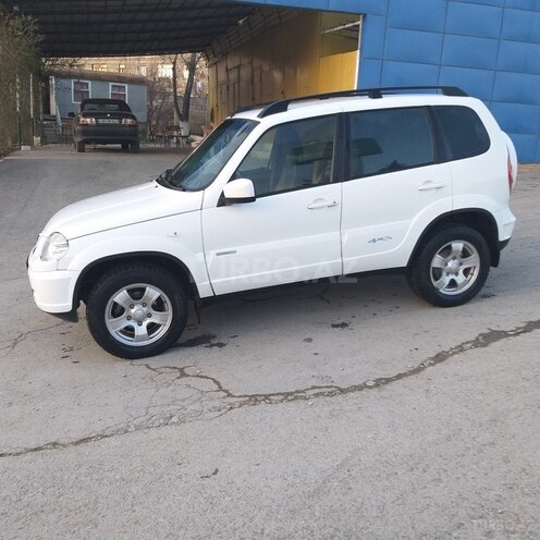 Chevrolet Niva 2012, 111,111 km - 1.7 l - Şamaxı