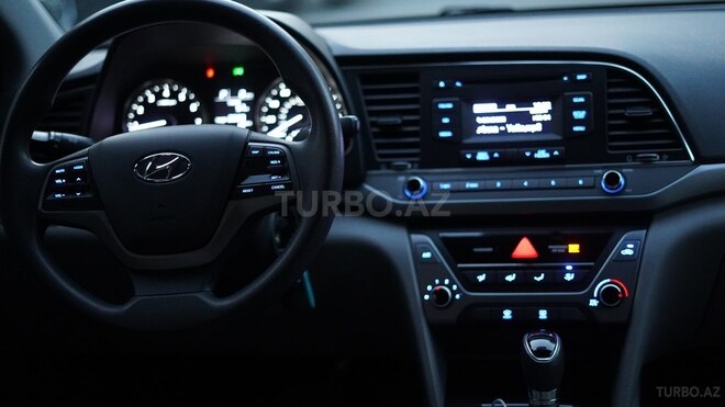 Hyundai Elantra 2016, 48,600 km - 2.0 l - Bakı