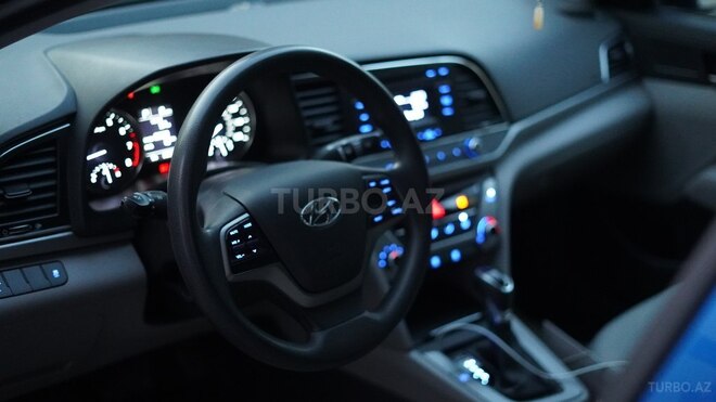 Hyundai Elantra 2016, 48,600 km - 2.0 l - Bakı