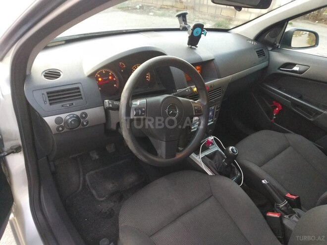 Opel Astra 2006, 212,000 km - 1.3 l - Bakı
