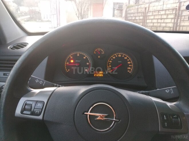Opel Astra 2006, 212,000 km - 1.3 l - Bakı