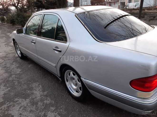 Mercedes E 320 1998, 265,432 km - 3.2 l - Şəki