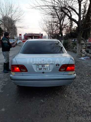 Mercedes E 320 1998, 265,432 km - 3.2 l - Şəki