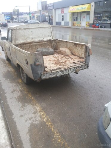 Moskvich  1982, 2,555 km - 2.9 l - Sumqayıt