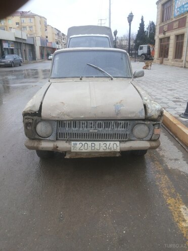 Moskvich  1982, 2,555 km - 2.9 l - Sumqayıt