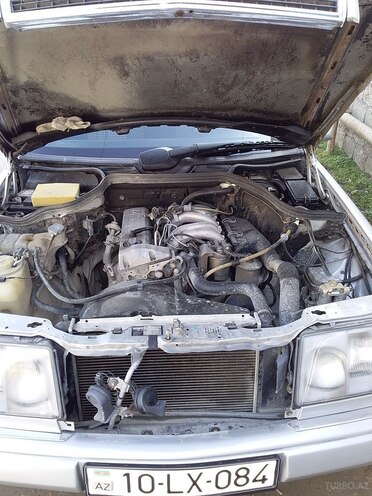 Mercedes E 200 1994, 320,000 km - 2.0 l - Bakı