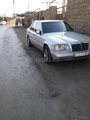 Mercedes E 200 1994, 320,000 km - 2.0 l - Bakı