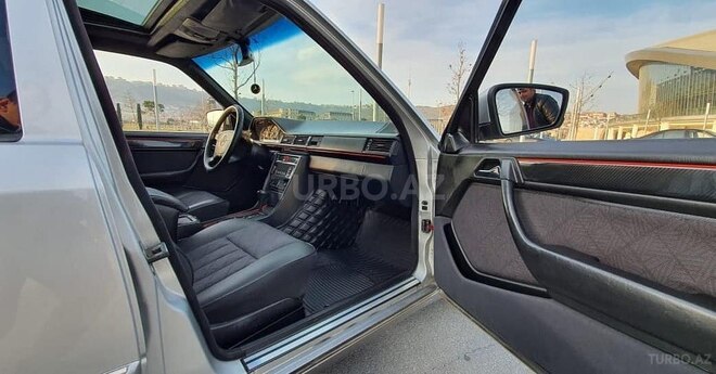Mercedes E 200 1994, 367,440 km - 2.0 l - Bakı